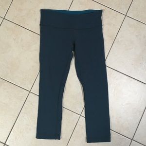 Lululemon crop leggings